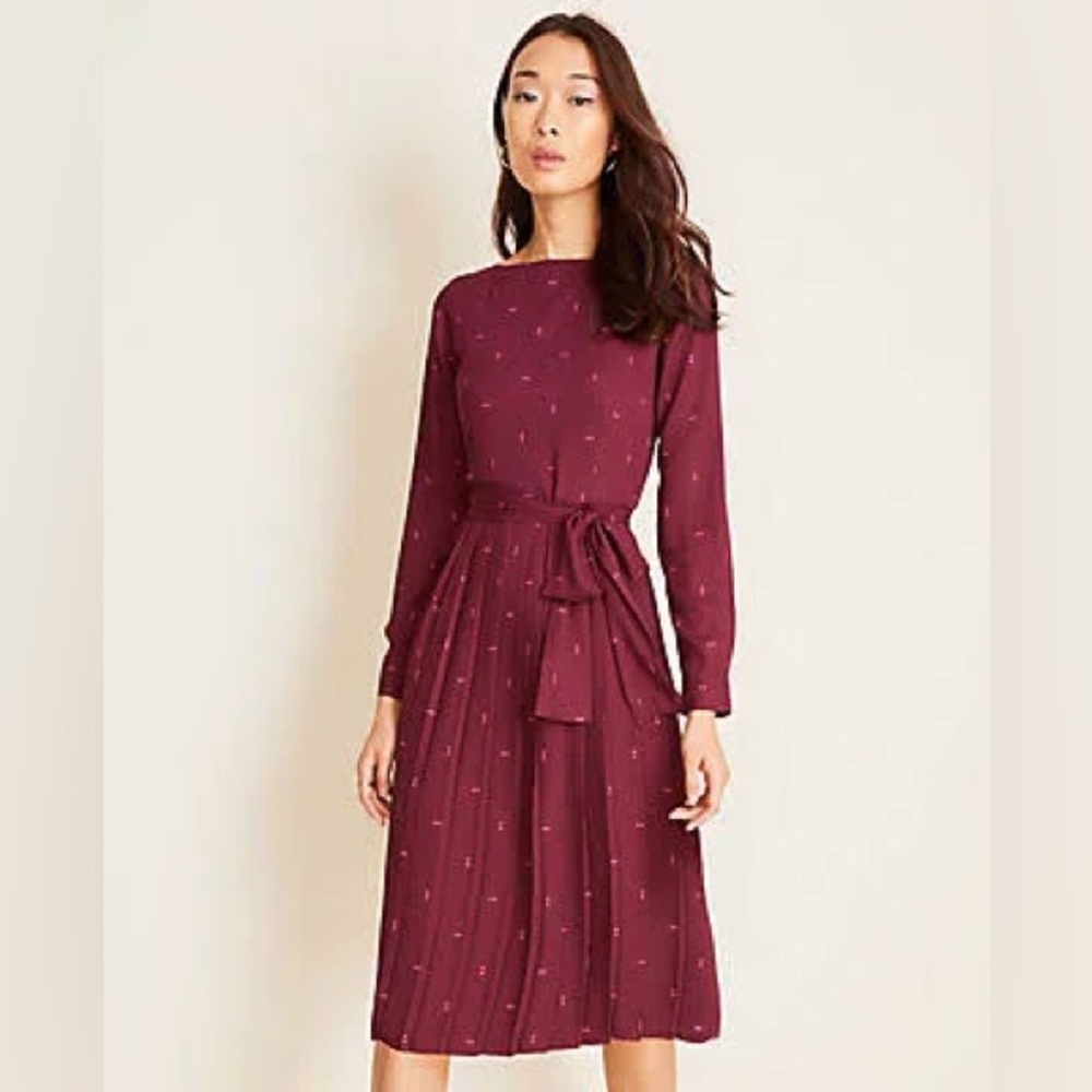 Ann Taylor Burgundy Long Sleeve Dot Pleated Dress Size 6